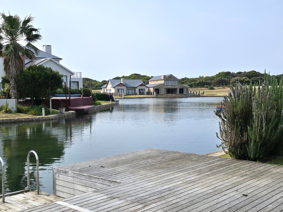 3 Bedroom Property for Sale in Marina Martinique Eastern Cape
